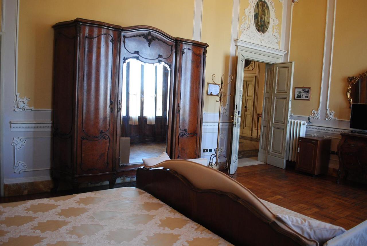 Villa Tina Hotel ヴィアレッジョ エクステリア 写真