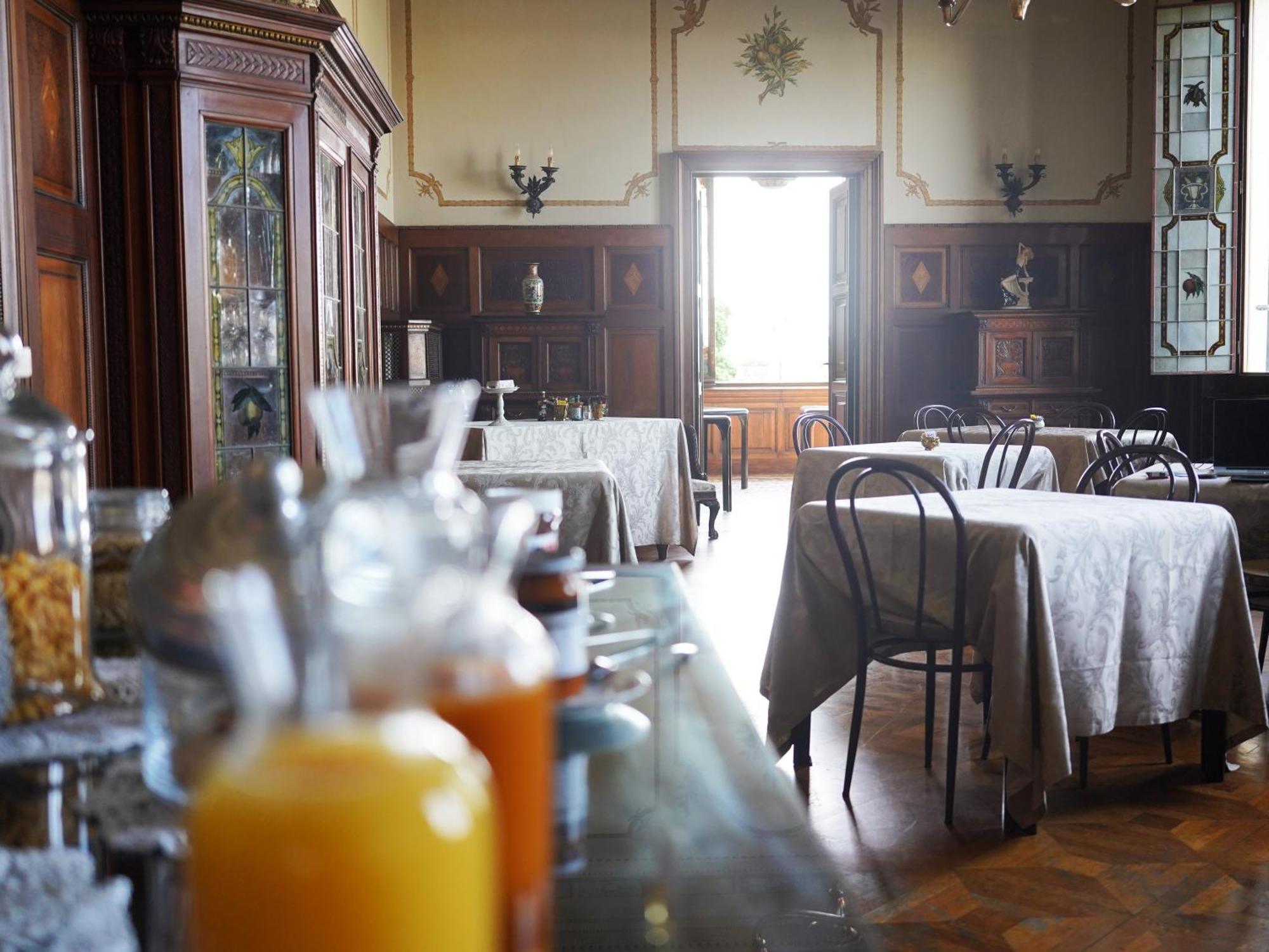 Villa Tina Hotel ヴィアレッジョ エクステリア 写真